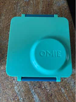 Omie lunch box
