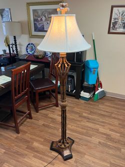 Vintage heavy, bamboo style lamp
