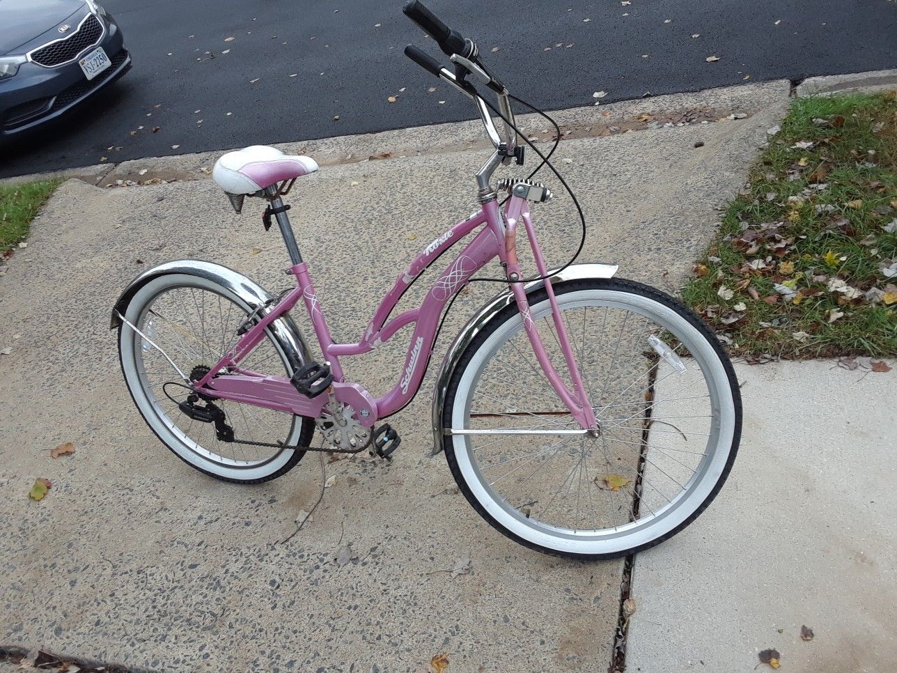 Schwinn roxie beach cruiser sale