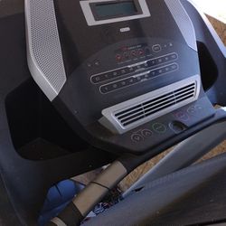ProForm Treadmill 520 ZN Shox For Parts Or Repair