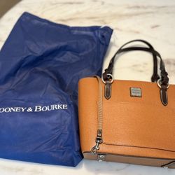Dooney & Bourke Gretchen Tote Brand New With Tags,wrapping and Bag