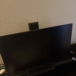 Xbox Series S And With a Monitor 