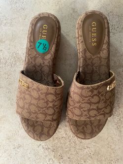 NEW Guess Los Angeles Monogram Platform Mules Size 7.5