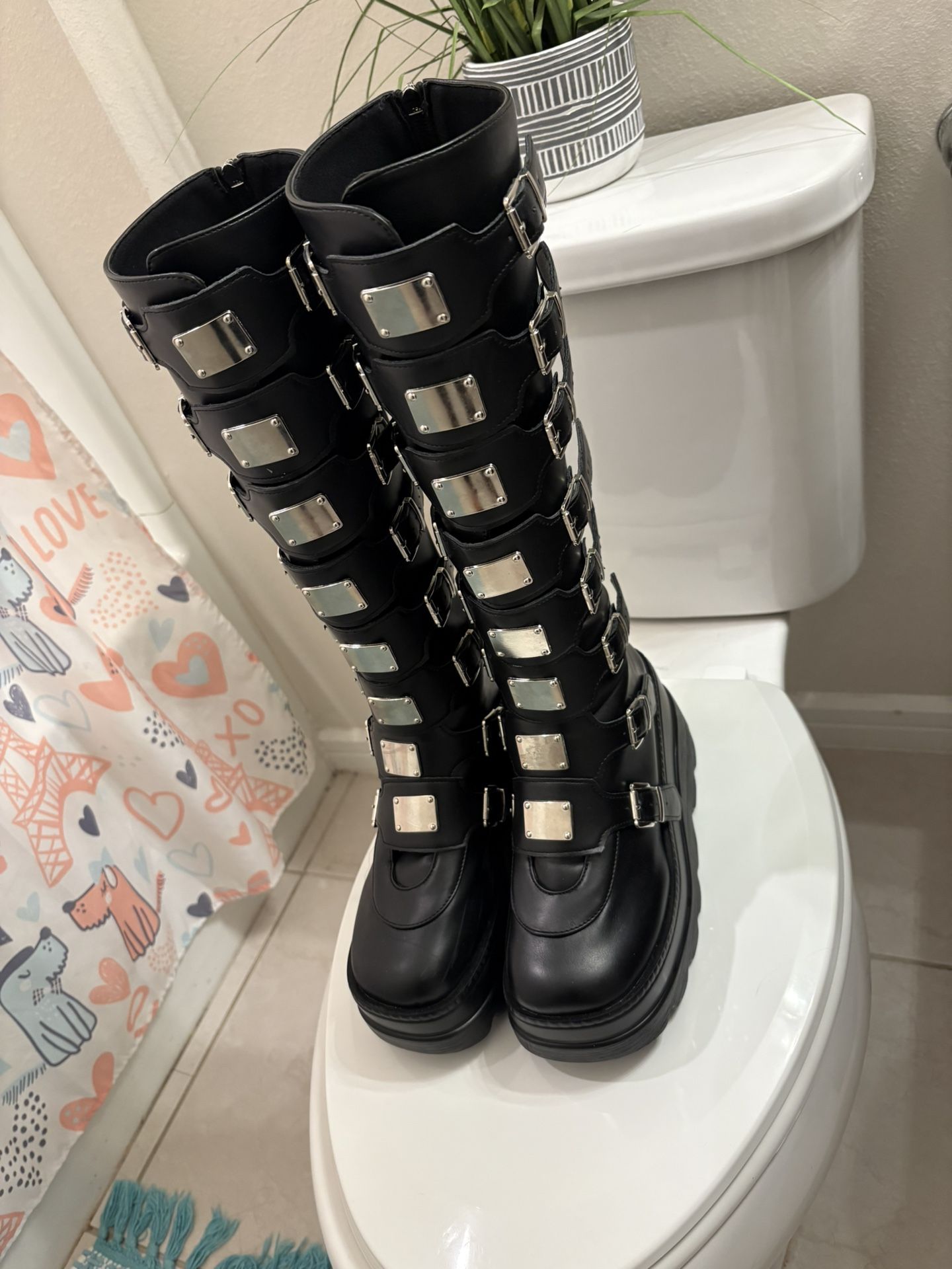 Black Gothic Boots