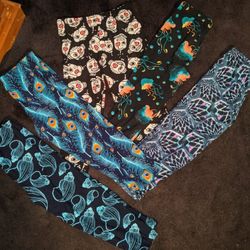 27 Pairs Of Leggings Great For Flea Market Resale! for Sale in Toms