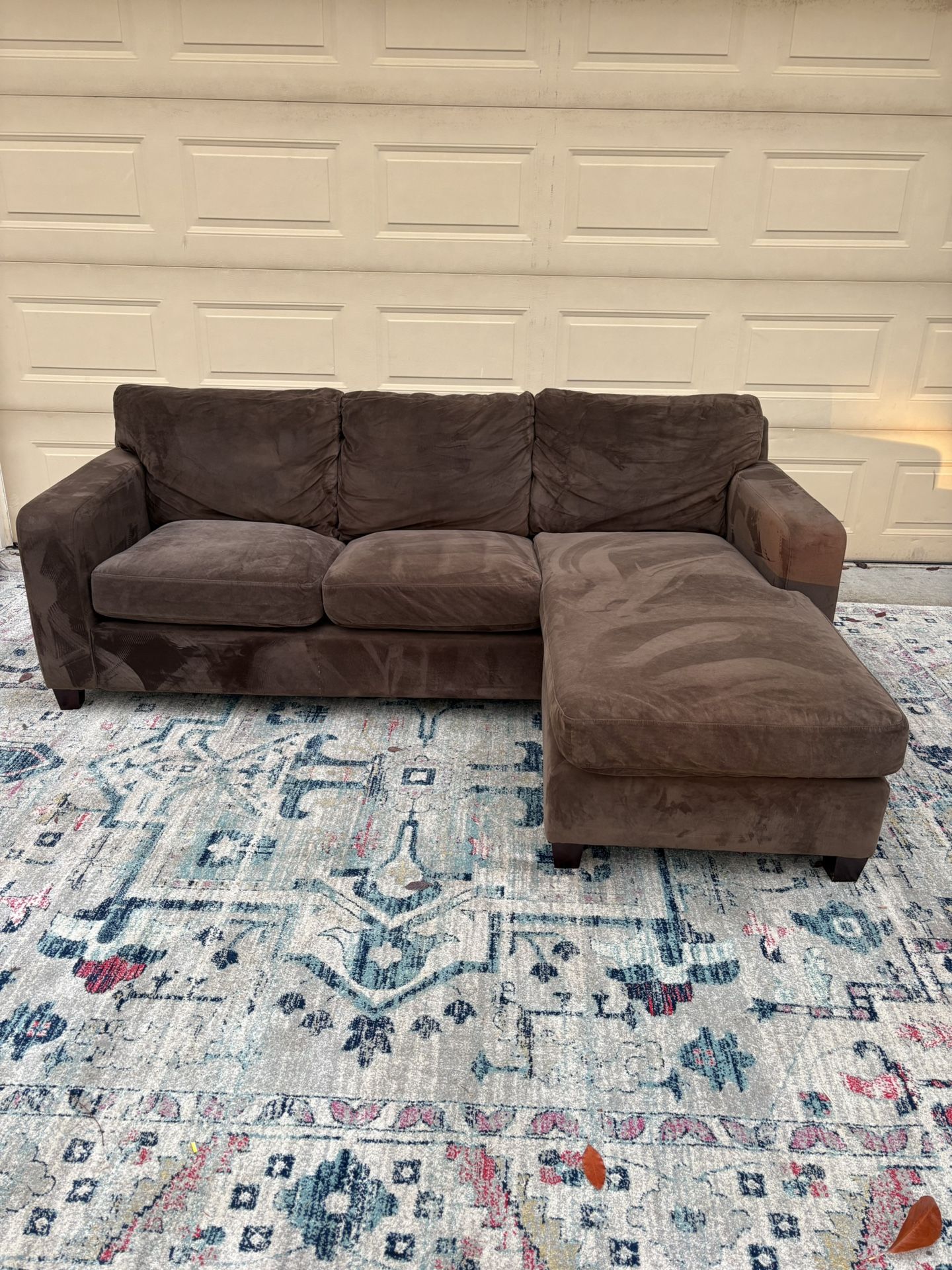 Brown Sectional Sofa β Clean & Comfortable