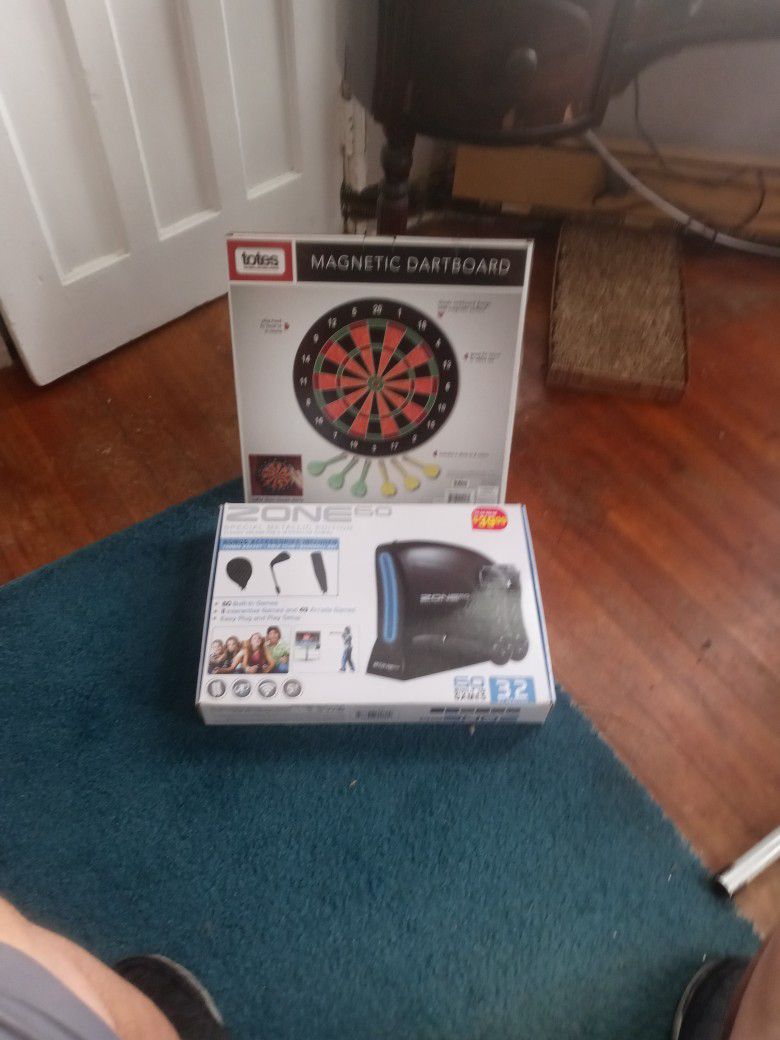 Electronic And Magnetic Dart Board Game.