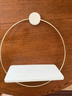 Circular Hanging Shelf