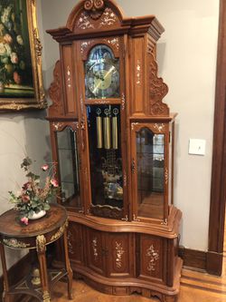 Beautiful antique clock with art