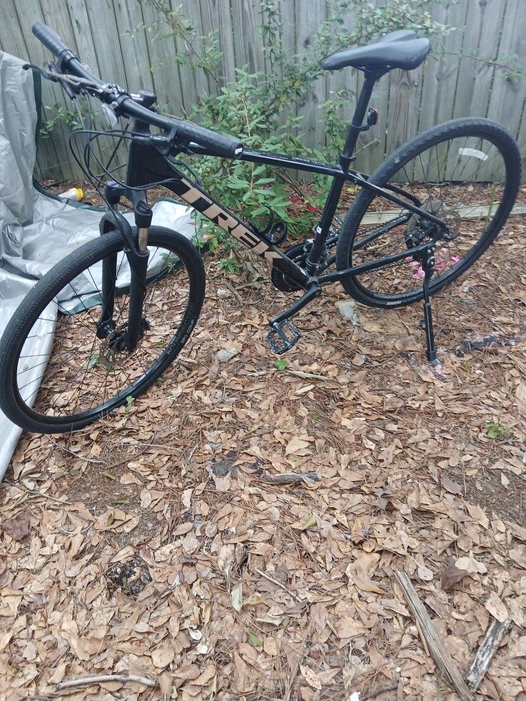 Trek DUAL SPORT 2 Gen 5 Hybrid Bike