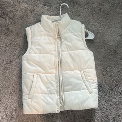 Cream Puffer Vest 