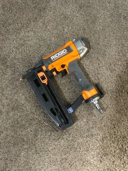 Ridgid (pneumatic) 16g Straight Finish Nailer