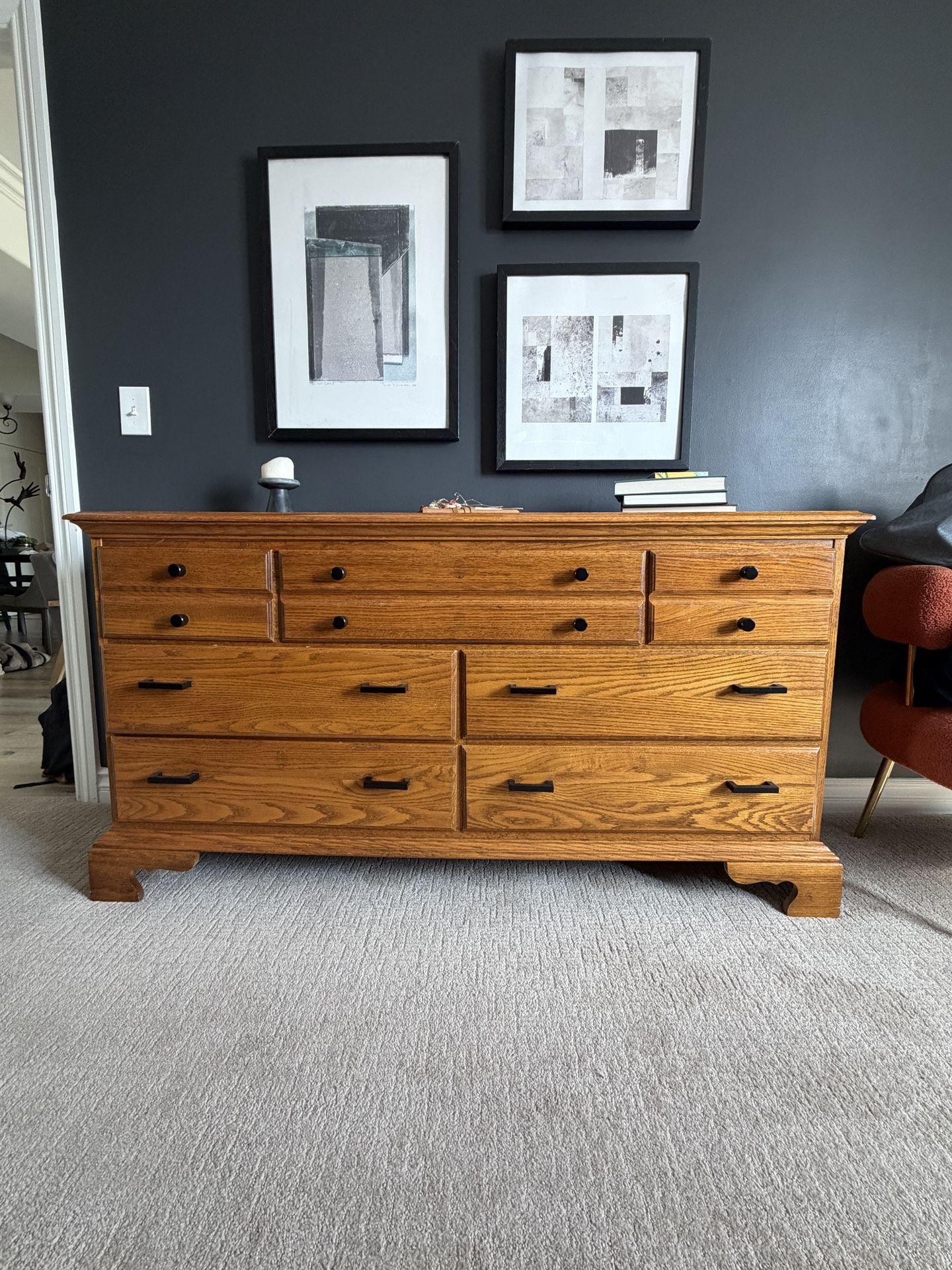 Jamestown Sterling 7 Drawer Oak Dresser