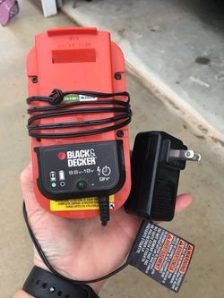 BLACK & DECKER ~ 18V Weed Eater With Two (2) Batteries