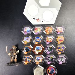 Disney Infinity Portal Base Pad w/18 game discs + 4 characters and Game