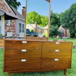 George Nelson Style Bassett Furniture Mid Century Walnut Formica and Stainless Steel 6 Drawer Lowboy Dresser