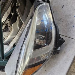 Subaru Outback Right Headlight Xenón Oem