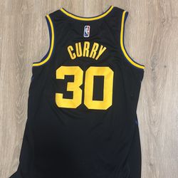 Stephen Curry Jersey Size L