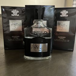 Creed Aventus Eau de Parfum Spray 3.3 fl oz Regular Size