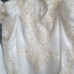 Cassani Wedding Dresses  BEAUTIFUL 
