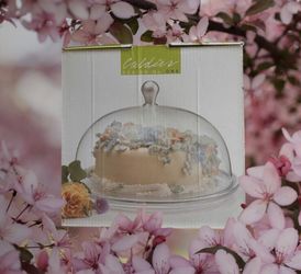 NEW Glass Covered Cake Plate