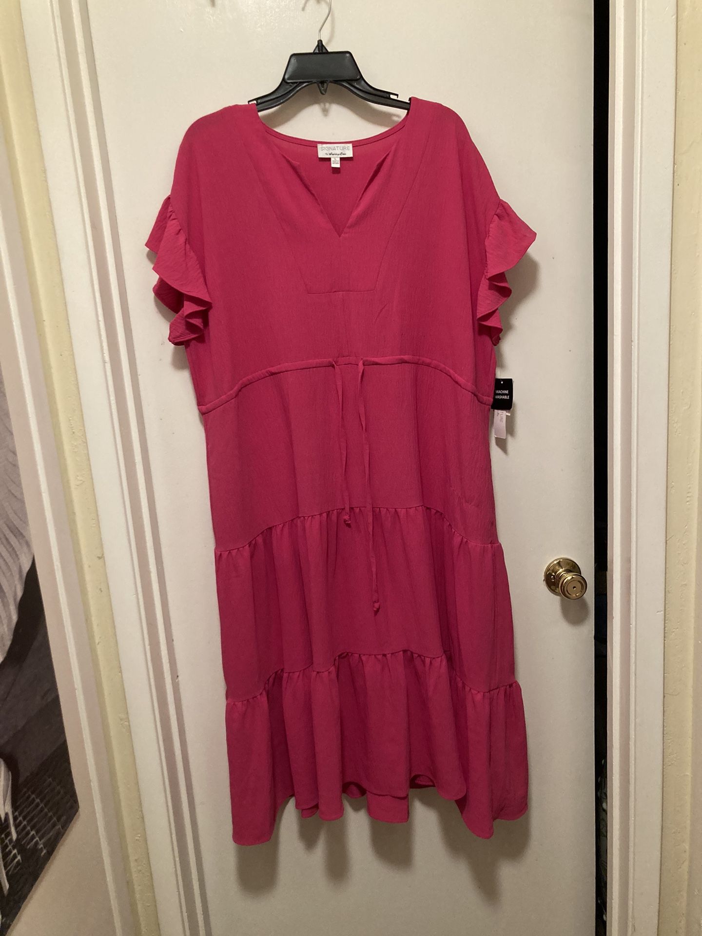 New - Signature by Robbie Bee Pink Tiered Ruffle Midi Sundress Embrace casual elegance with this pink sundress featuring a tiered, ruffled design and