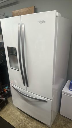 Whirlpool Refrigerator (Needs Repair)