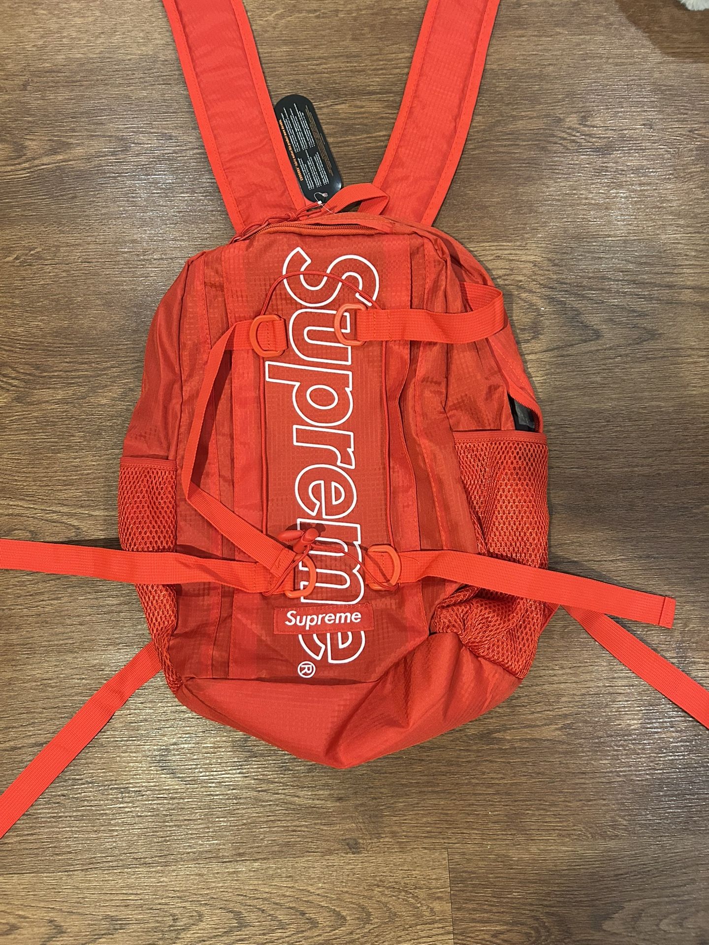 Fw18 Supreme Backpack (red)