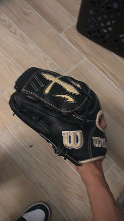 Wilson A2000