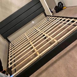 NEW IN BOX King Size Black Platform Bed Frame 