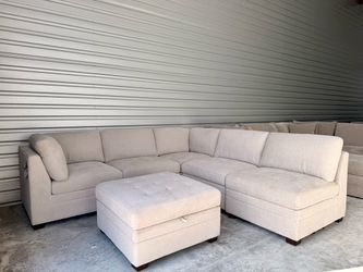 Thomasville Cream Sectional Sofa with Storage Ottoman