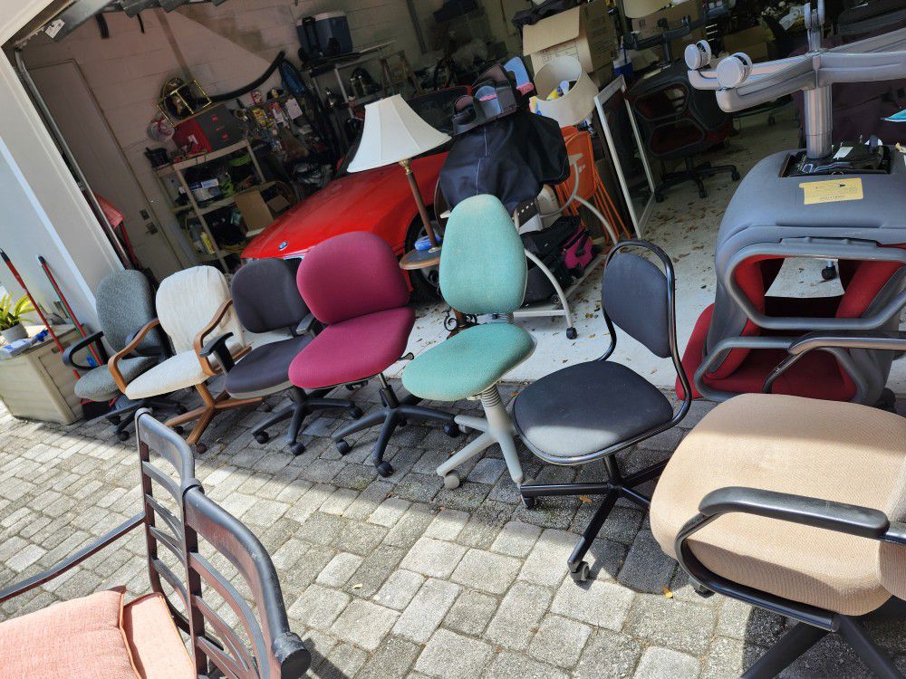Delivery Avail $55 Each Already Assembled Desk Chair Computer Chair Work Chairs Task Swivel Rolling