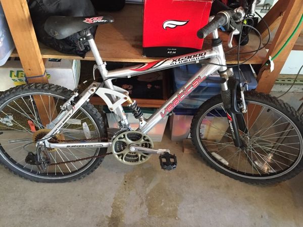 Vertical mountain bike Clearance