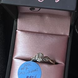 Ring 10k Gold And Diamonds 