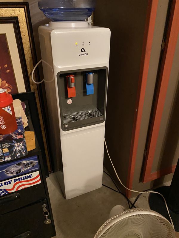 New water dispenser hot & cold for Sale in Deer Park, TX OfferUp