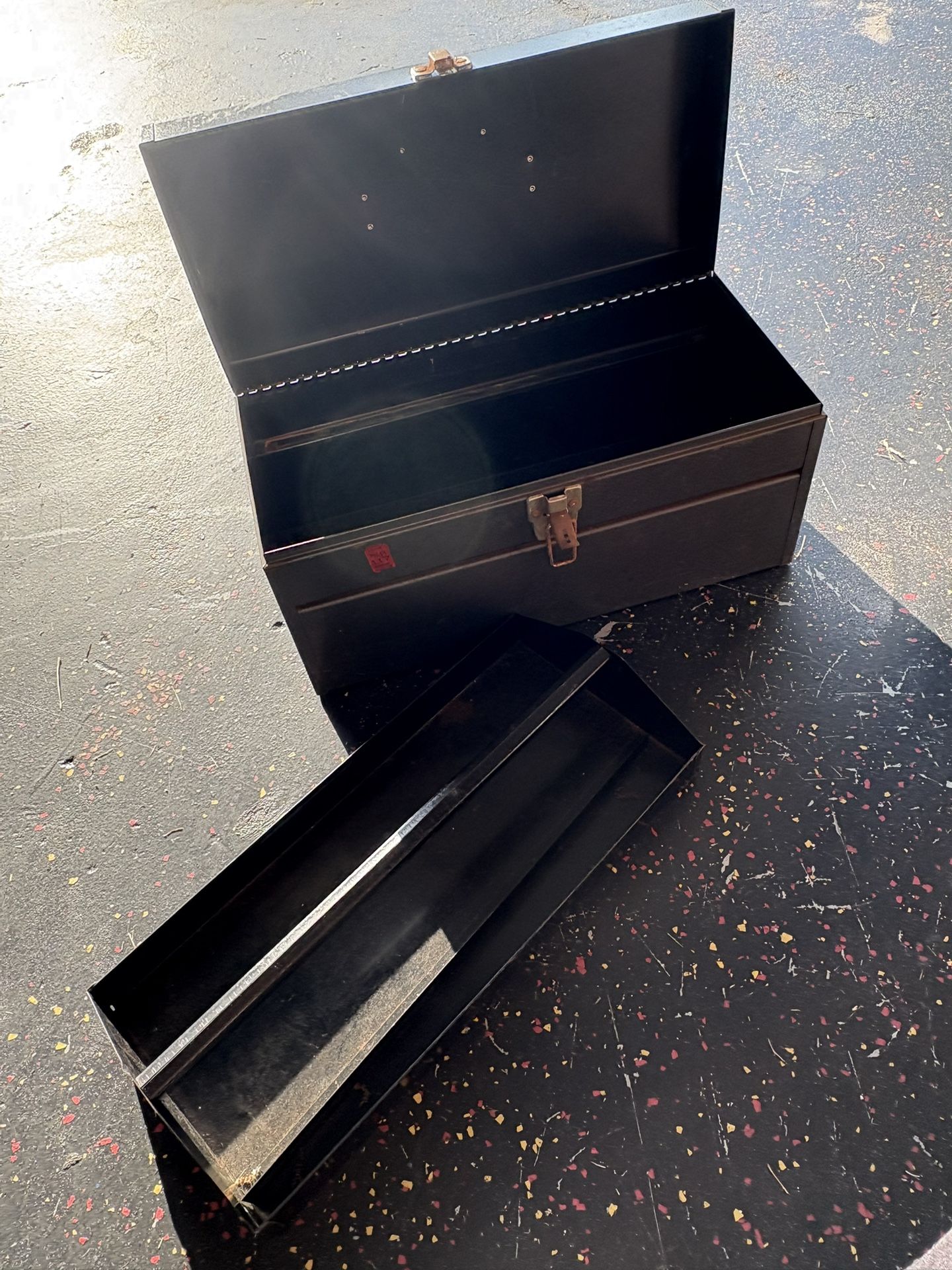 Vintage JC Penny Heavy Duty Tool Box With Tray Holder 18x10x8