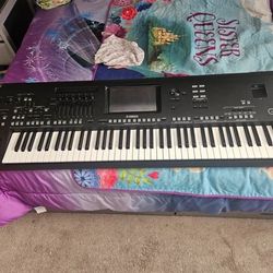 Yamaha GENOS 76-Key Flagship Arranger Workstation Keyboard