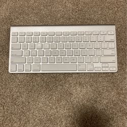 Apple Wireless Keyboard with Bluetooth - Silver