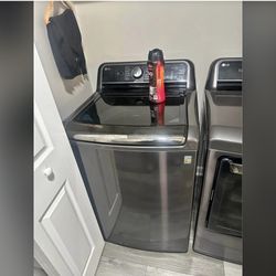 Lg 7.5 Cubic Ft Smart Washer And Dryer Set 
