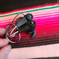JBL WIRED BLUETOOTH EARBUDS CLEANED OBO