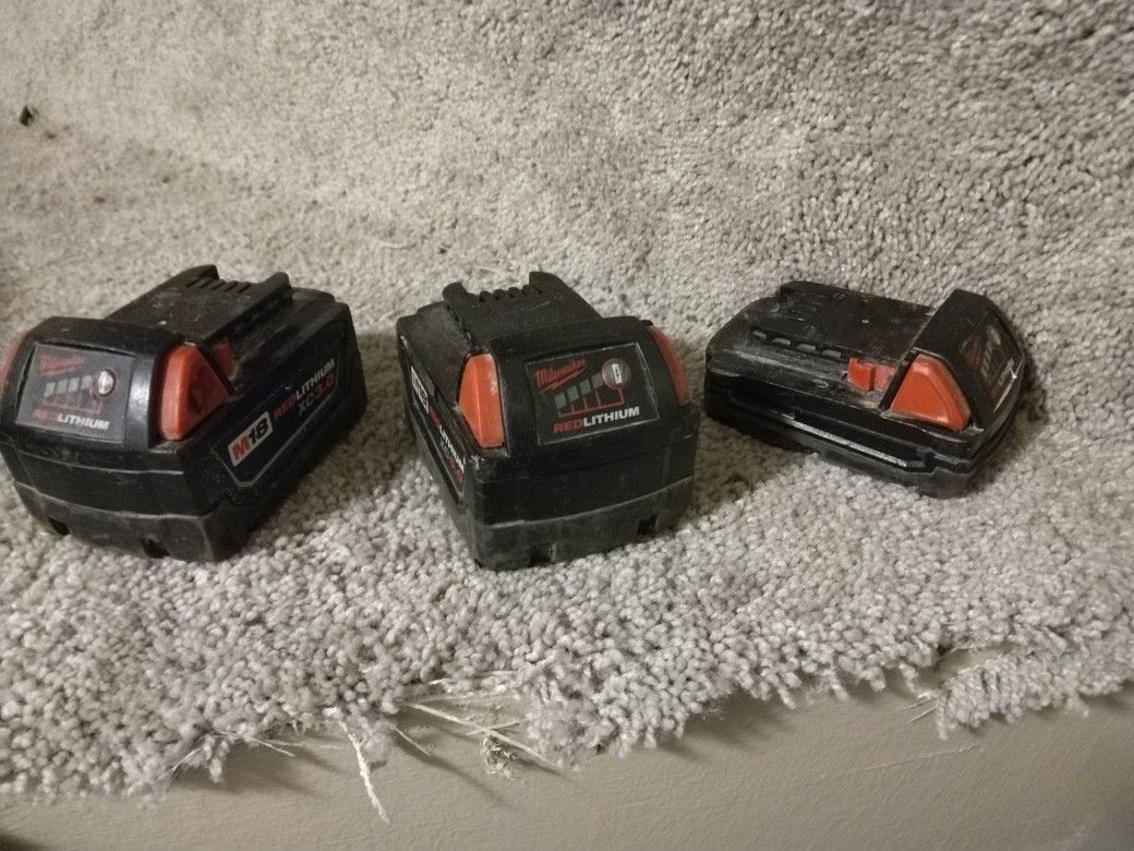 3 Milwaukee Batteries 