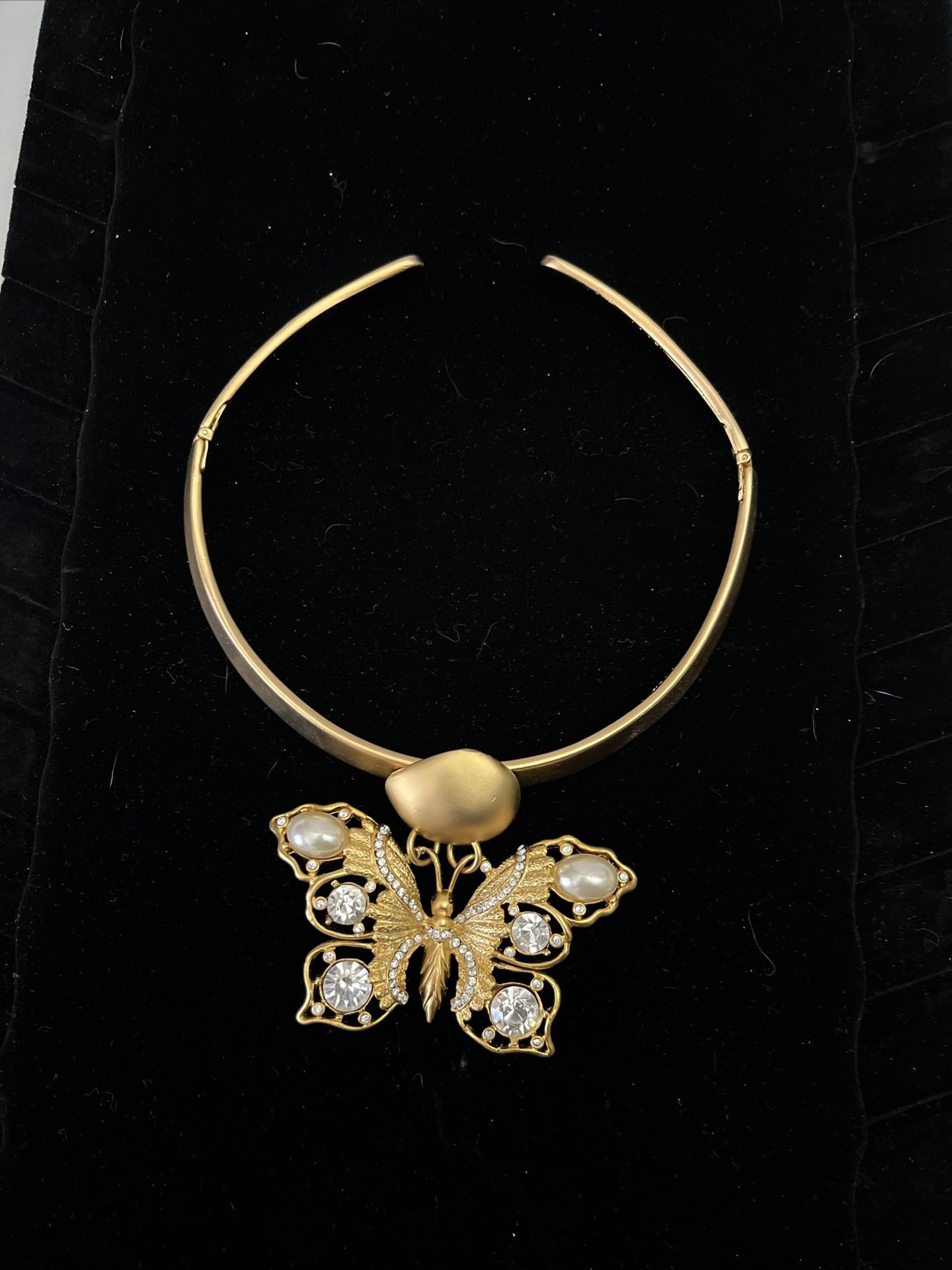 Butterfly Fashion Choker Necklace