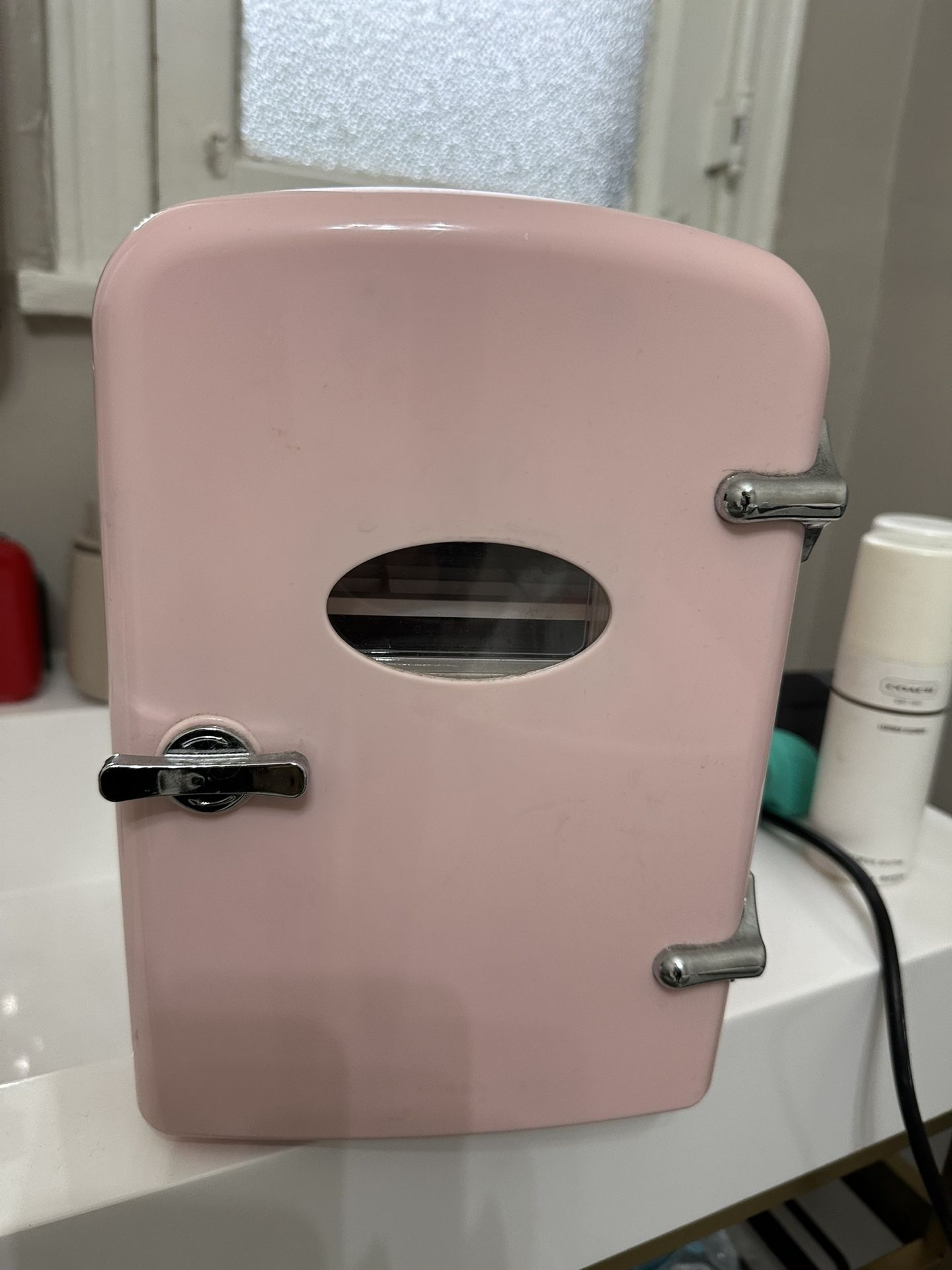Mini Makeup Fridge