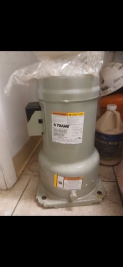 A/C  compressor 7.5 tons