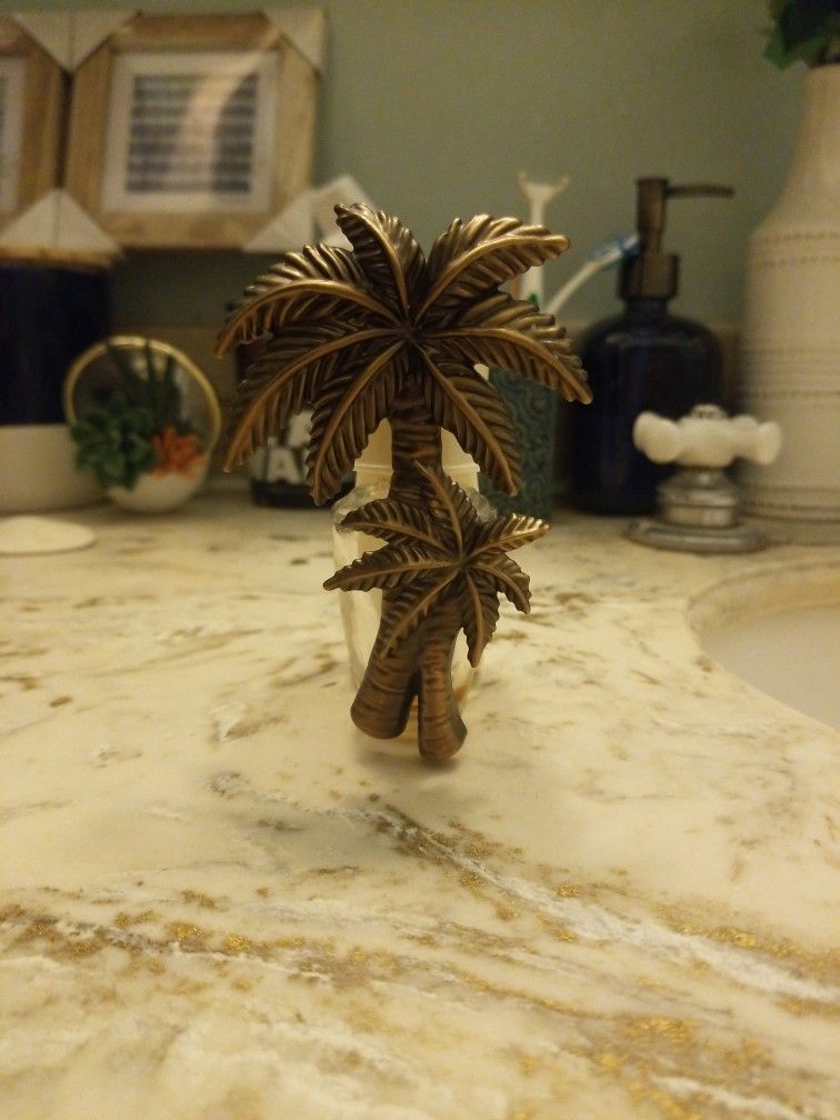 Palm Tree Wallflower Plug In