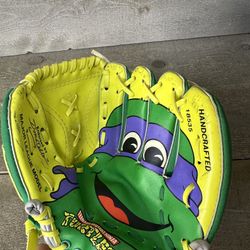 Remco Teenage Mutant Ninja Turtles Donatello Baseball Glove Vintage 1999 RHT Kid