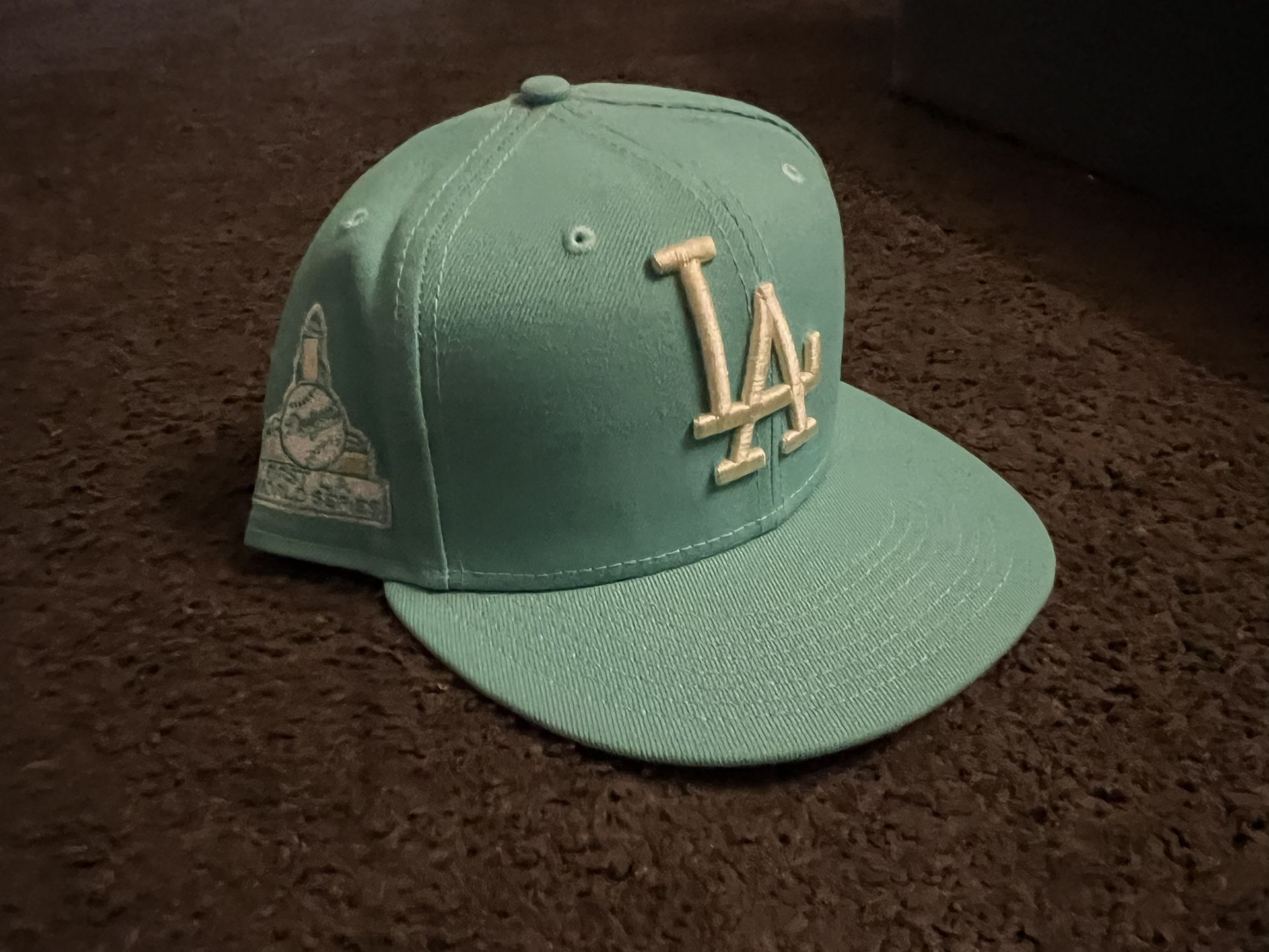 LA hats with World Series Patches