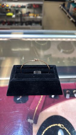 14k Bangle ‼️ASK FOR DIANA‼️