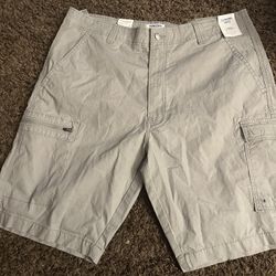 DENIZEN Levi's Men's 10" Relaxed Fit Modern Cargo Shorts Pick Color, Size