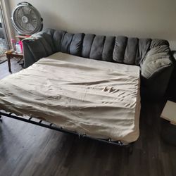 Fold-out Couch To Queen Size Bed 